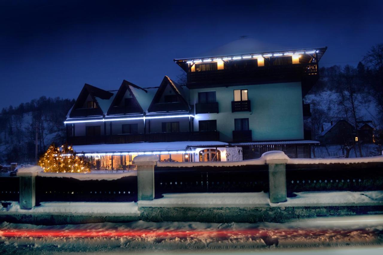 Hanul Simon Pensiune & Restaurant Бран Екстер'єр фото