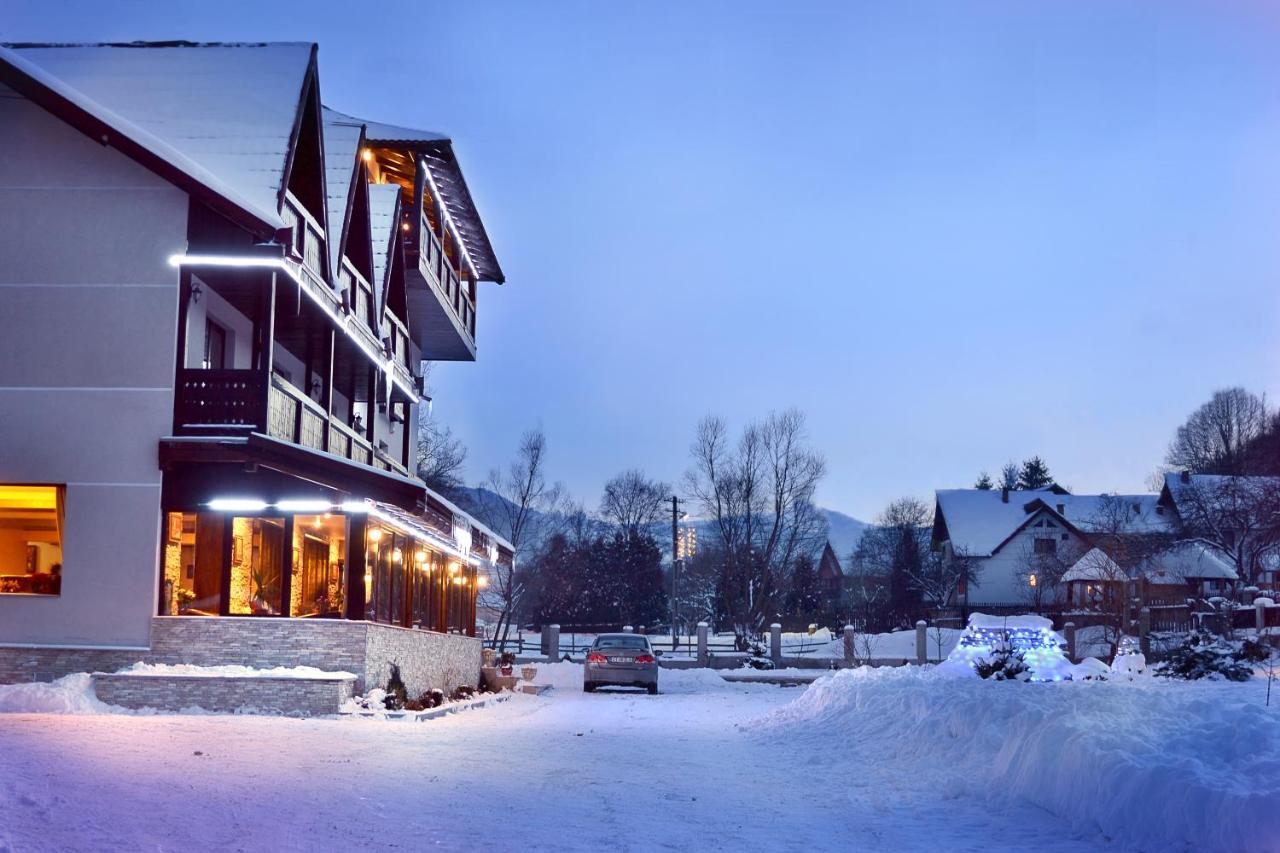Hanul Simon Pensiune & Restaurant Бран Екстер'єр фото