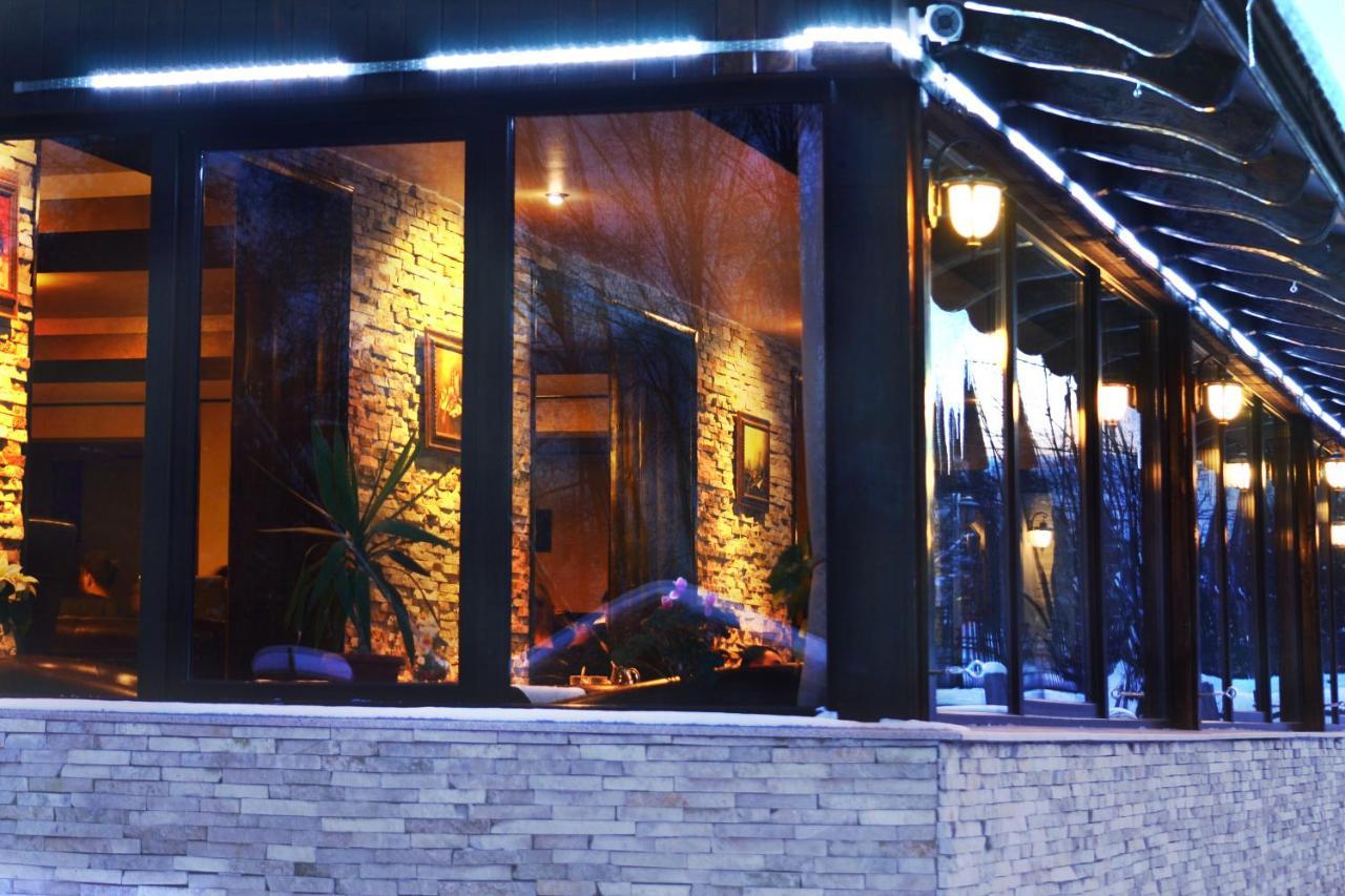 Hanul Simon Pensiune & Restaurant Бран Екстер'єр фото