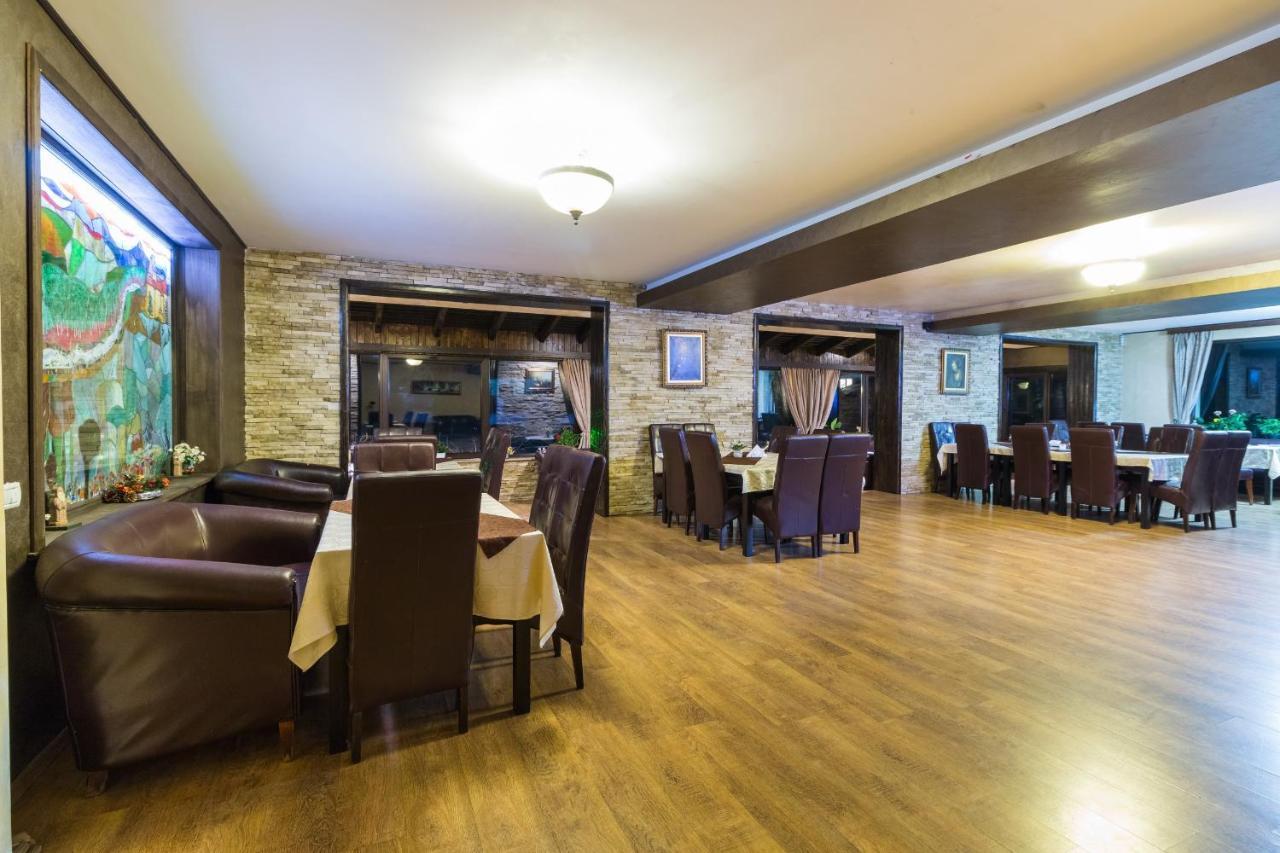 Hanul Simon Pensiune & Restaurant Бран Екстер'єр фото